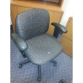 Grey Pattered Mid Back Adjustable Task Chair w Padded Arms